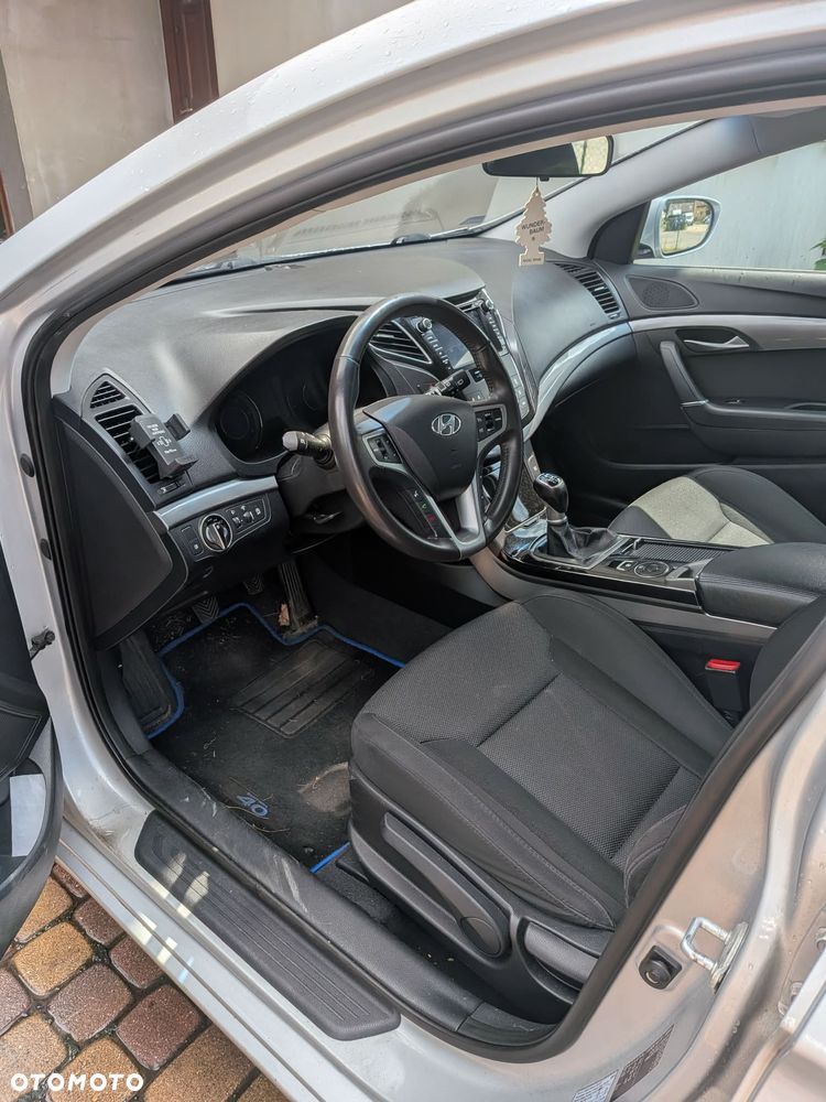 Hyundai i40 Kombi blue 1.7 CRDi Style - 5
