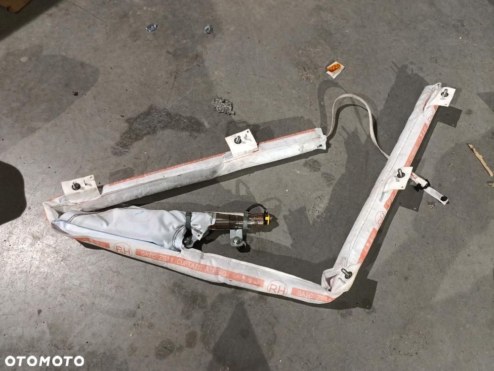 MG ZS KURTYNA PRAWA YFSS9999350 - 1