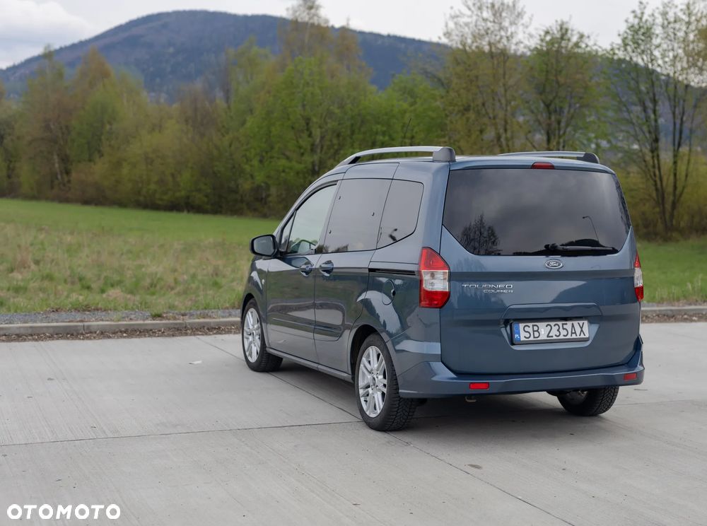 Ford Tourneo Courier - 6