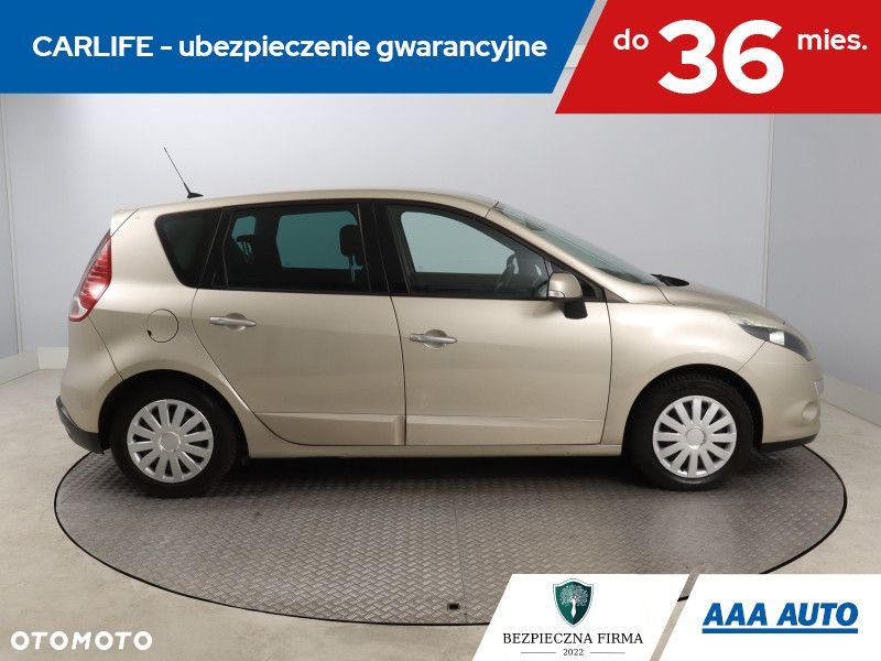 Renault Scenic - 8