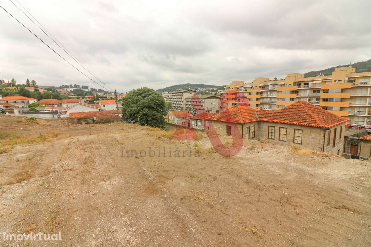 Lote de terreno para construção com com 3.393 m2 em São Miguel, Vizela - Grande imagem: 2/23