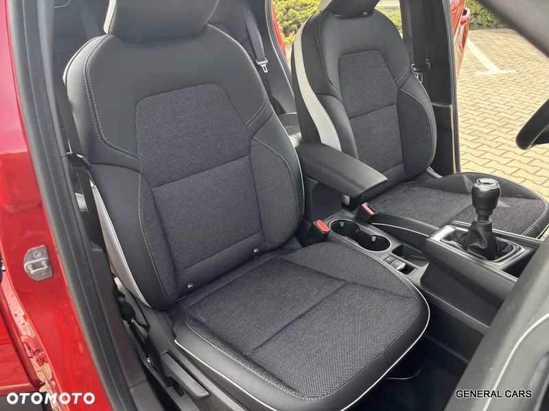 Renault Captur 1.0 TCe Zen - 28