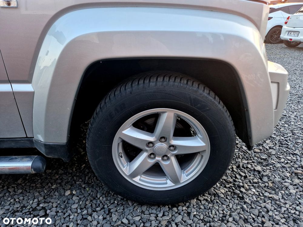Jeep Cherokee 3.7 Limited - 33