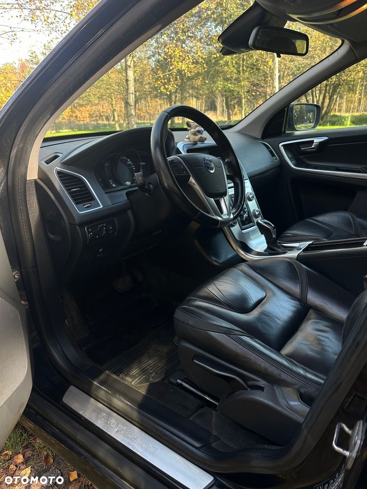 Volvo XC 60 D4 AWD Ocean Race - 21