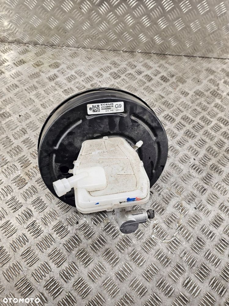 serwo hamulcowe renault trafic iii 472108651r - 6