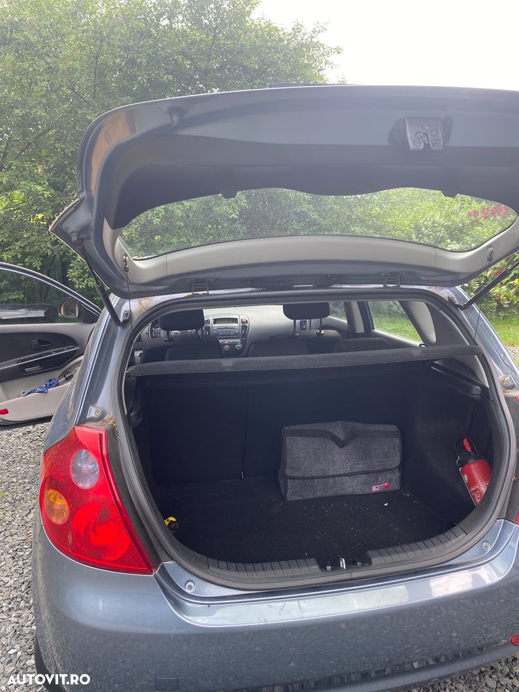 Kia Ceed - 6