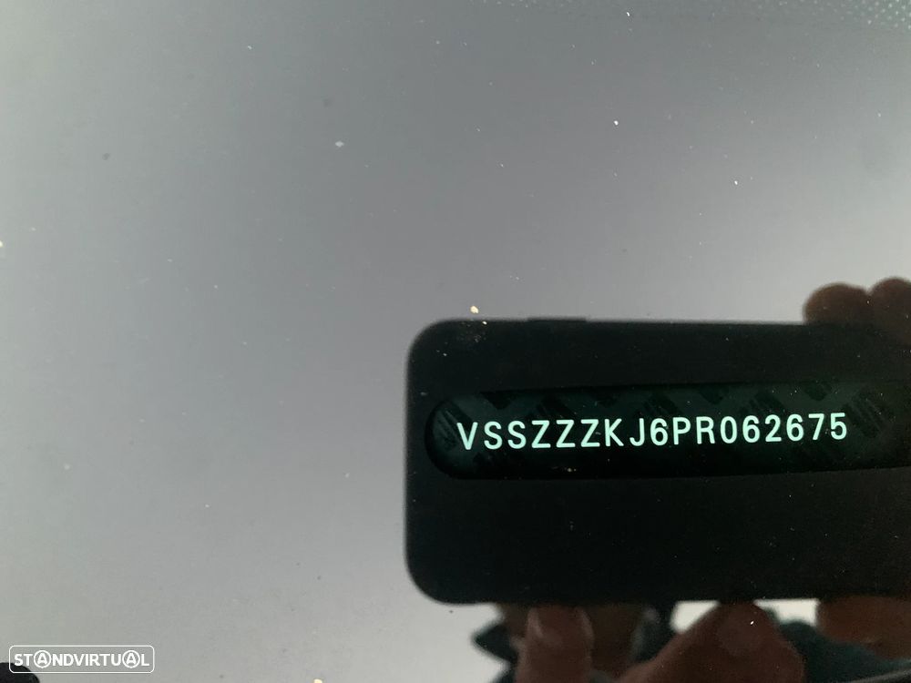 SEAT Arona 1.0 TSI FR - 36