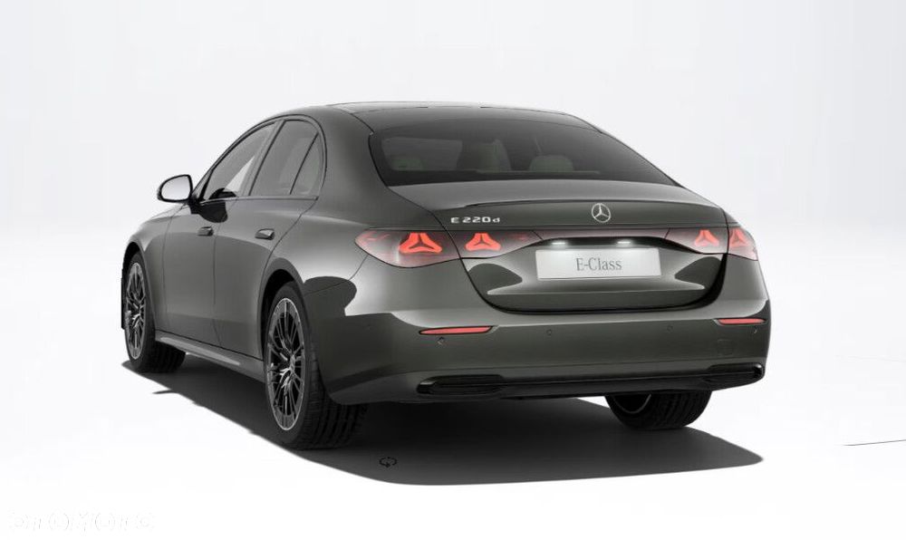 Mercedes-Benz E-Class 2026 photo 4