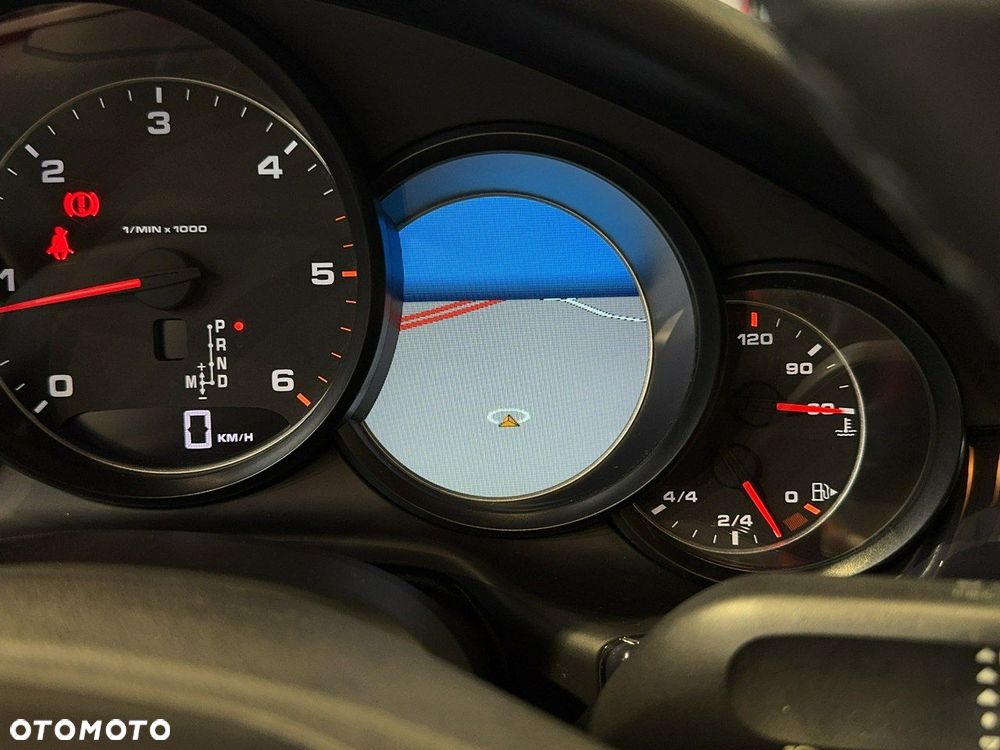 Porsche Panamera - 26