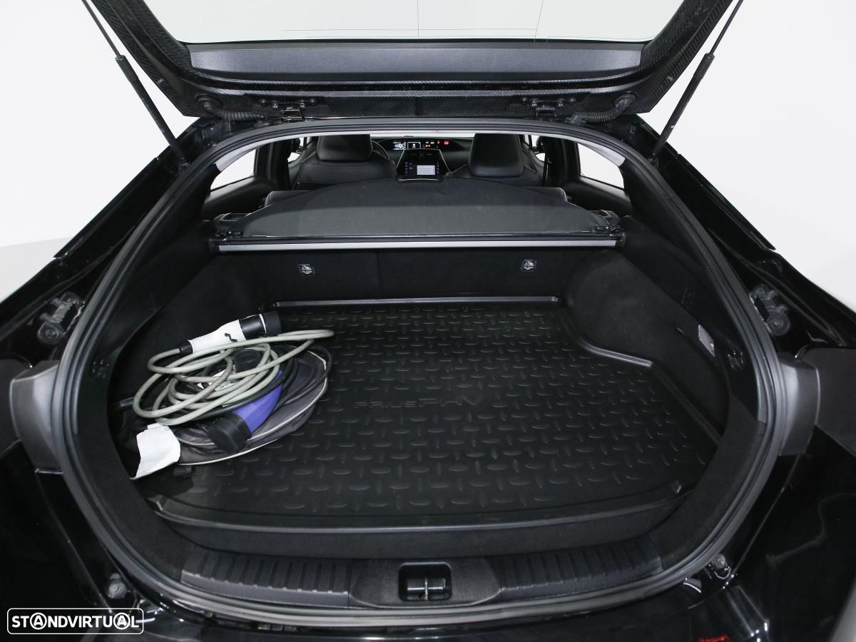 Toyota Prius 1.8 Plug-In Luxury - 13
