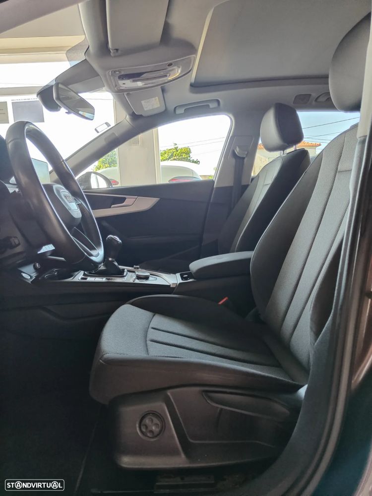 Audi A4 Avant 2.0 TDI Business Line - 26