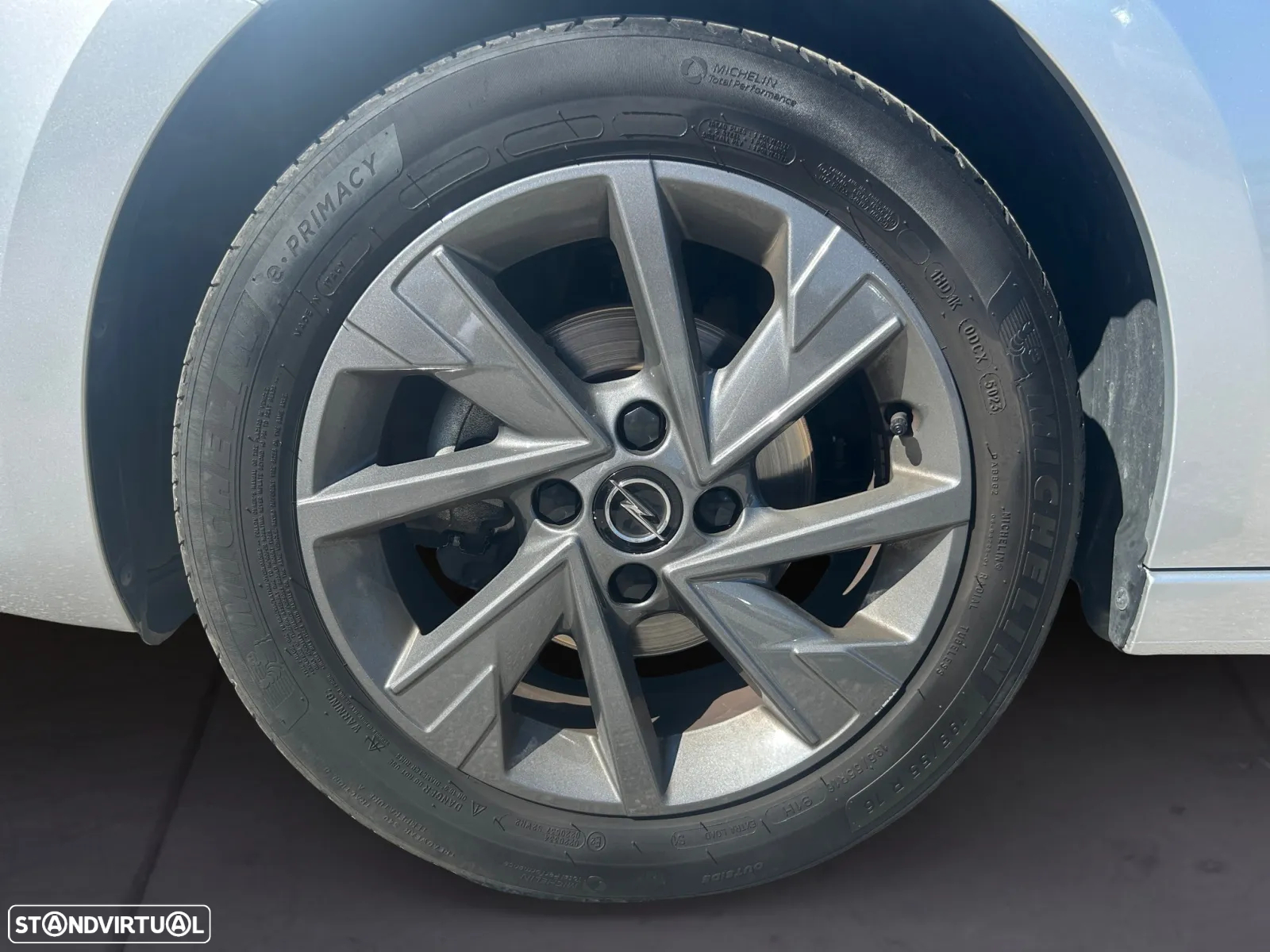 Opel Corsa 1.2 - 9