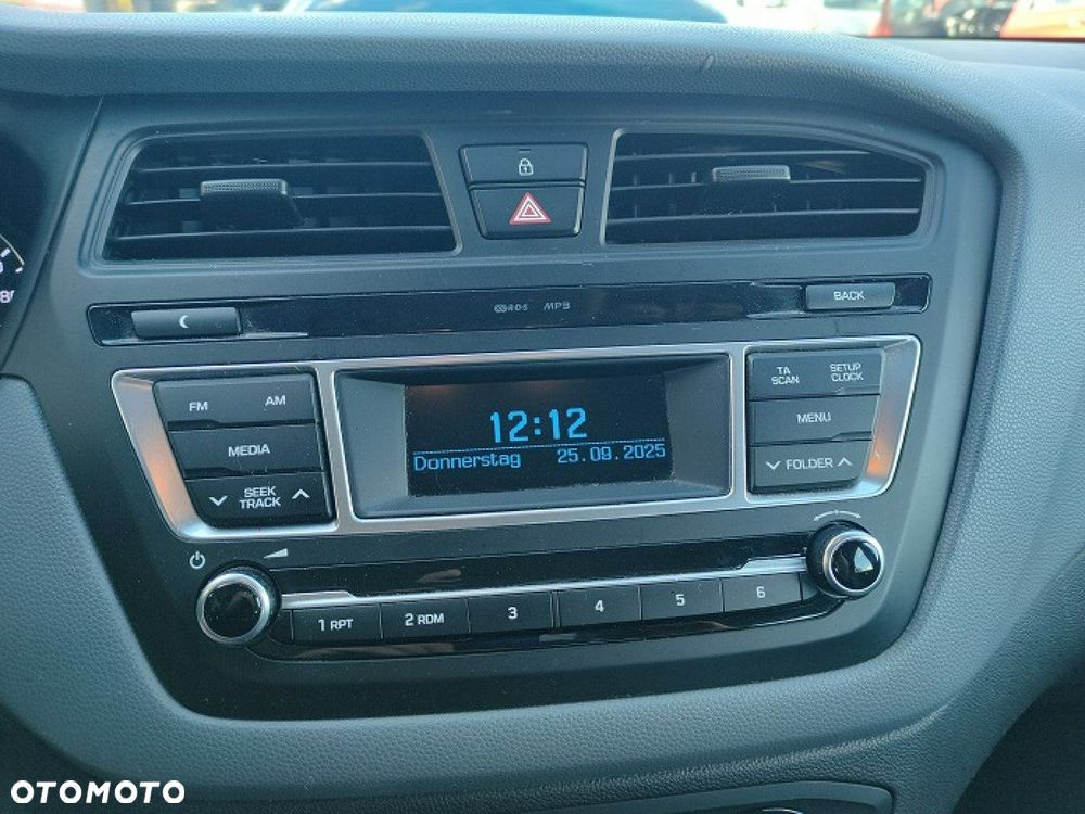 Hyundai i20 - 22