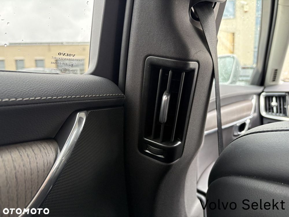 Volvo S90 - 24