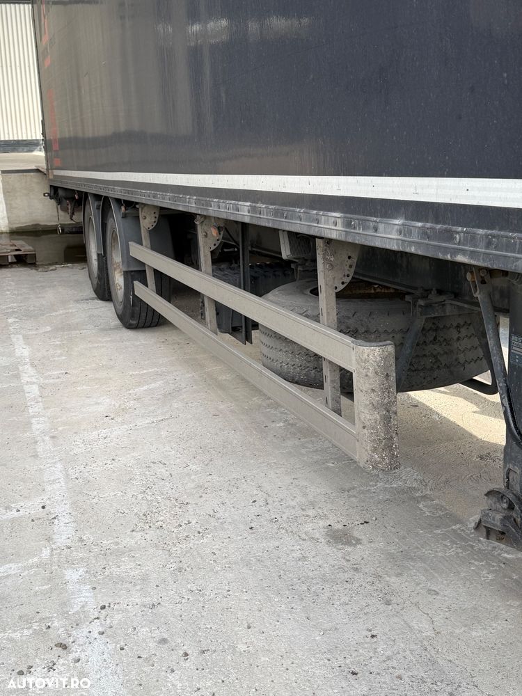 Fruehauf D30V18 DUBA BOX - 11