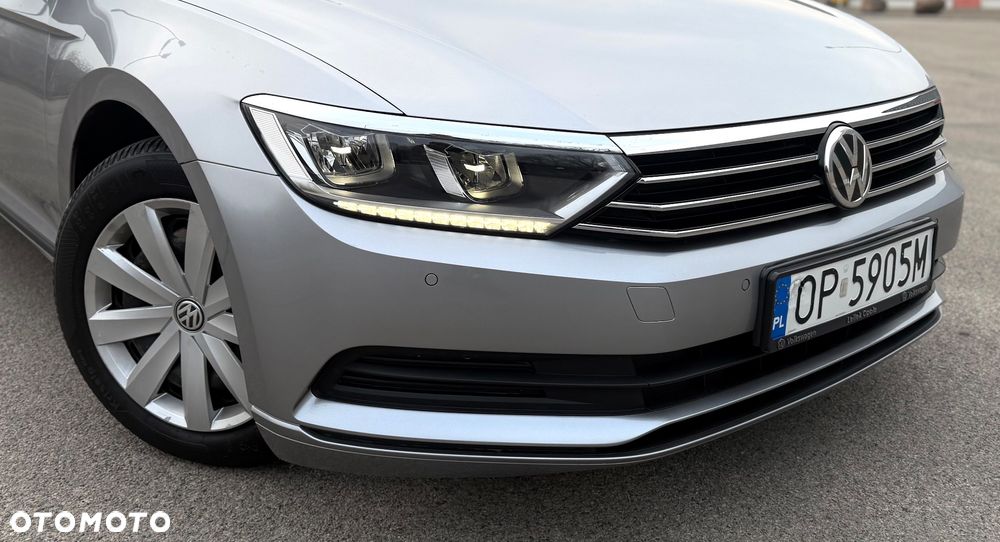 Volkswagen Passat 1.6 TDI BMT Comfortline - 10