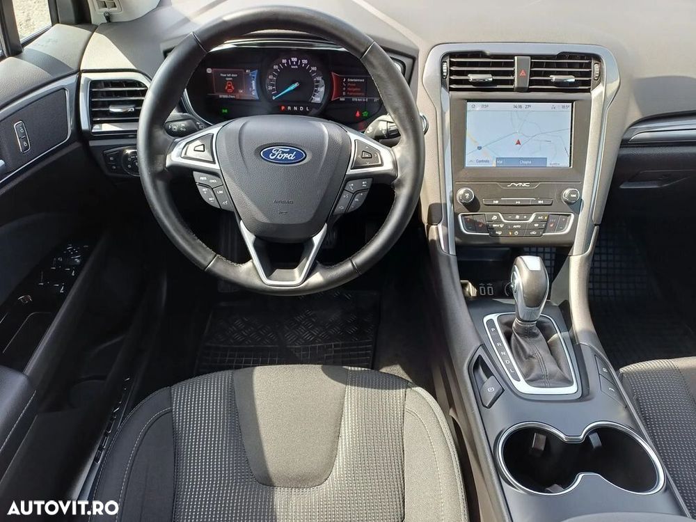 Ford Mondeo 2.0 HEV Titanium - 11