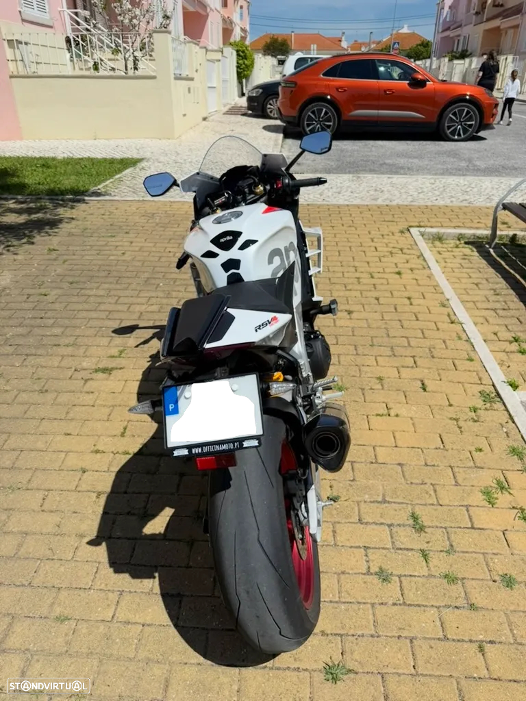 Aprilia RS RSV4 Factory - 5