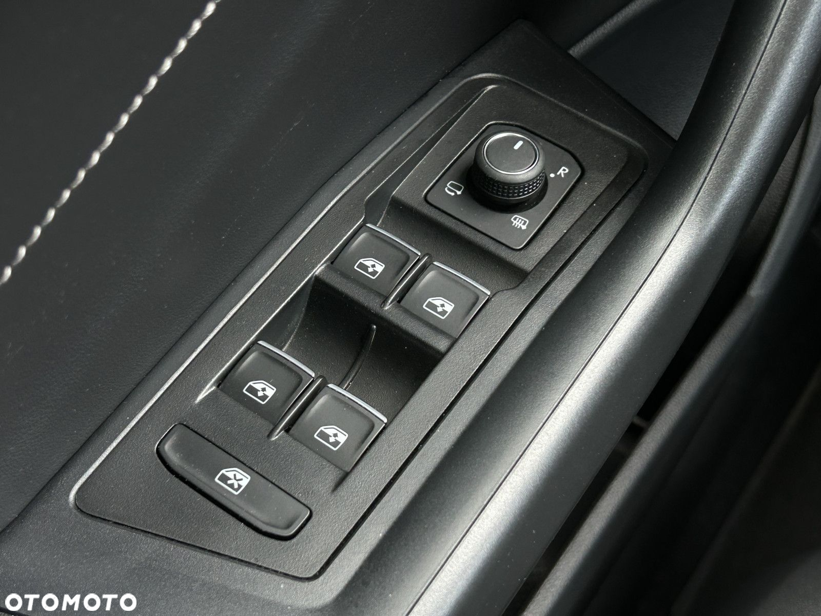 Volkswagen T-Roc 1.5 TSI Style DSG - 20