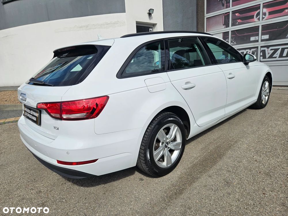 Audi A4 Avant 2.0 TDI S tronic - 11