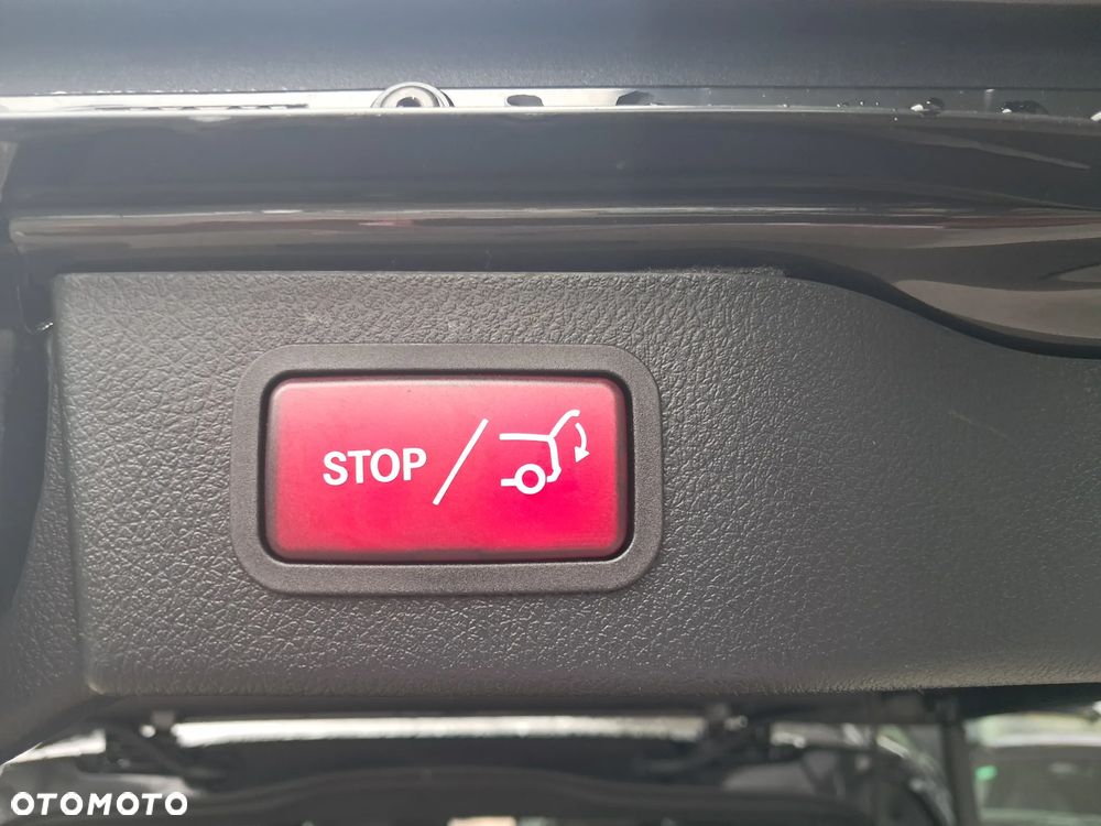 Mercedes-Benz Klasa V 300 d 4-Matic 9G-Tronic Exclusive (d³ugi) - 23