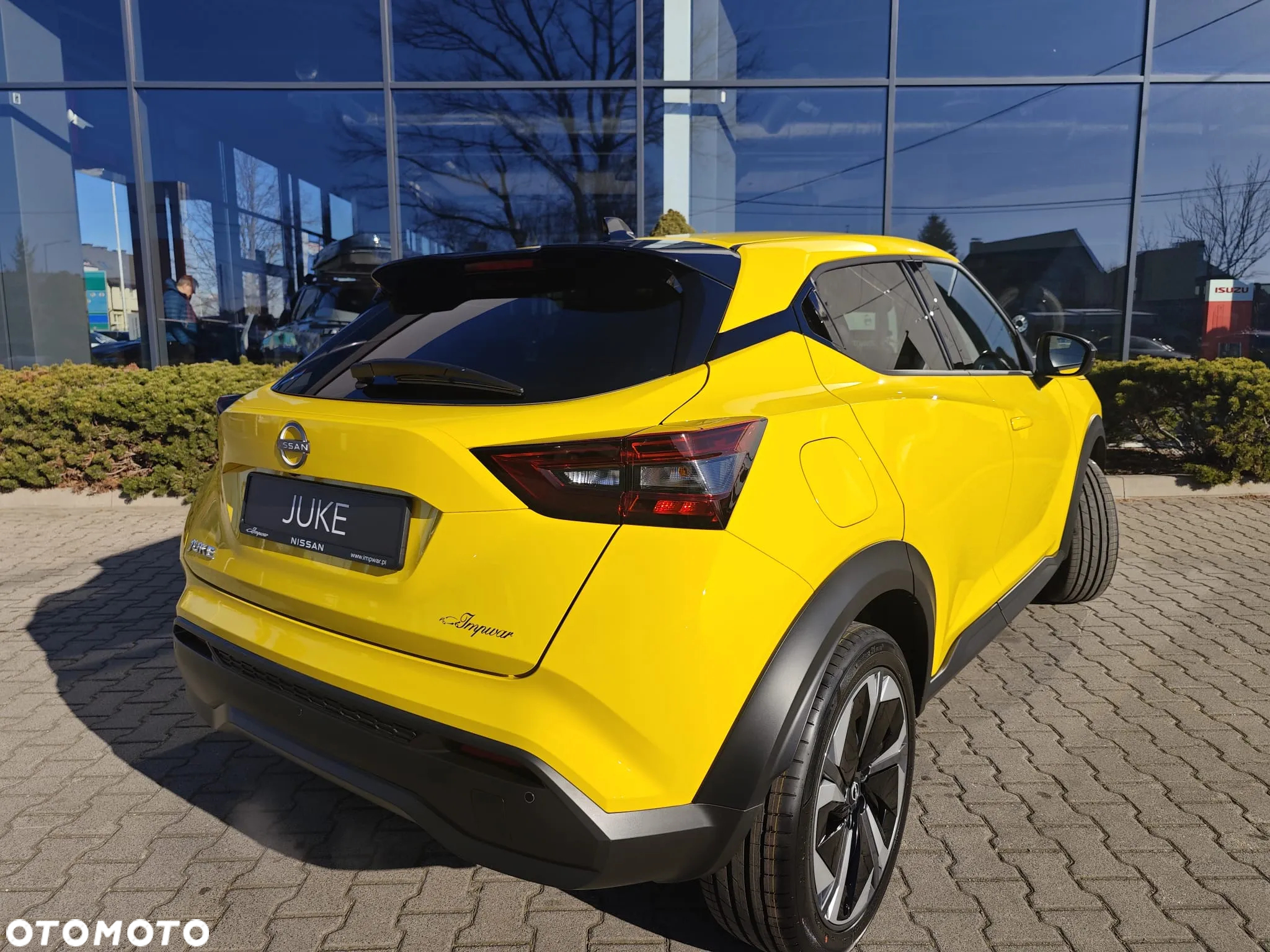 Nissan Juke 1.0 DIG-T N-Connecta DCT - 4