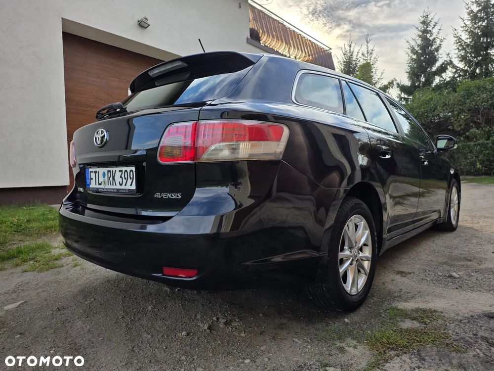 Toyota Avensis 2.0 D-4D Sol Premium - 5