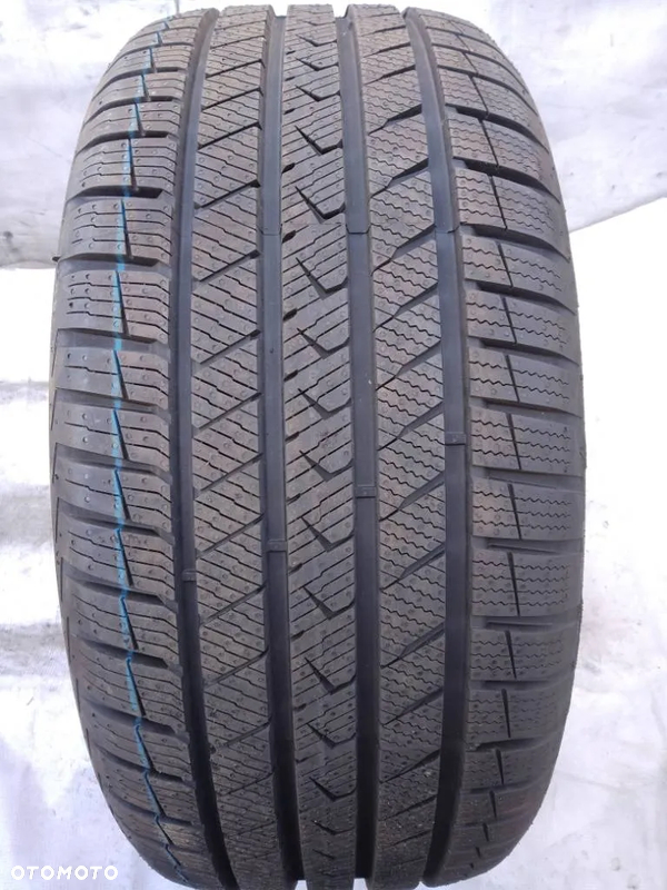 Vredestein Quatrac PRO 245/40 R20 99Y 2024