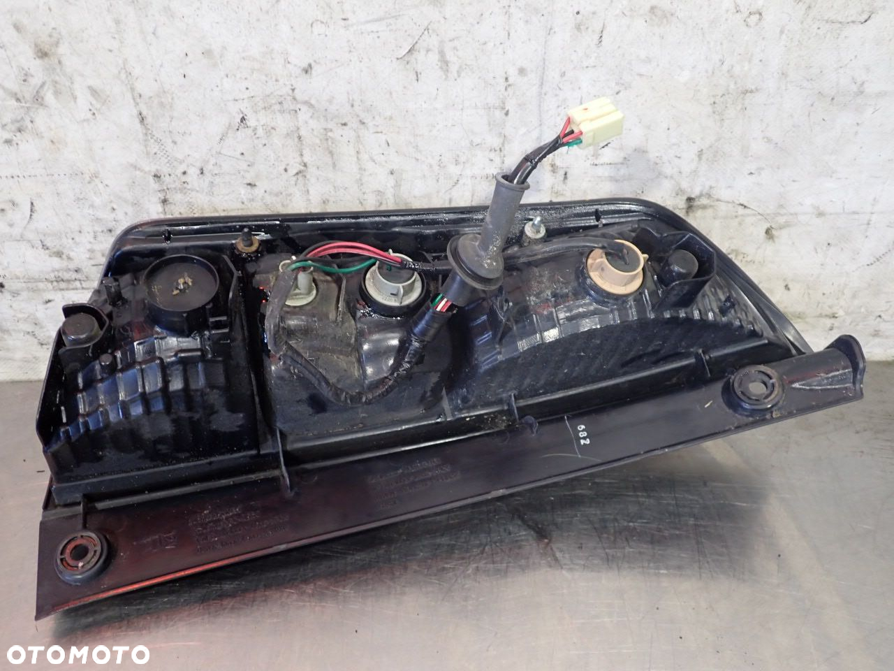 LAMPA PRAWA TYLNA DAIHATSU SIRION II - 5