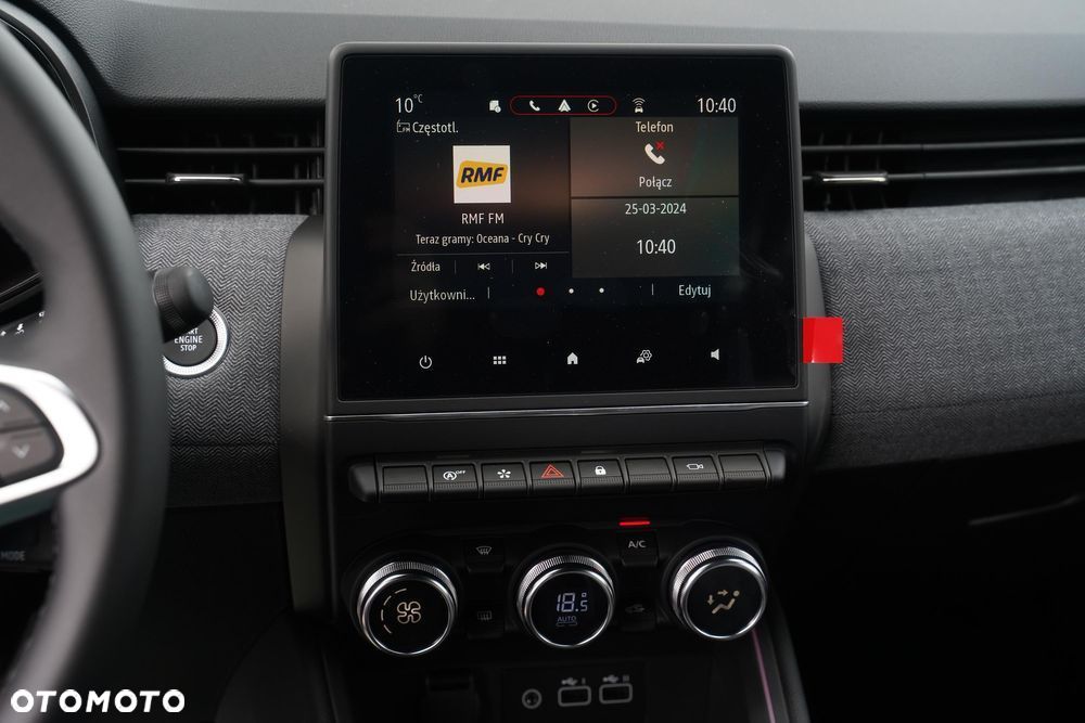 Renault Clio 1.0 TCe Techno Xtronic - 19