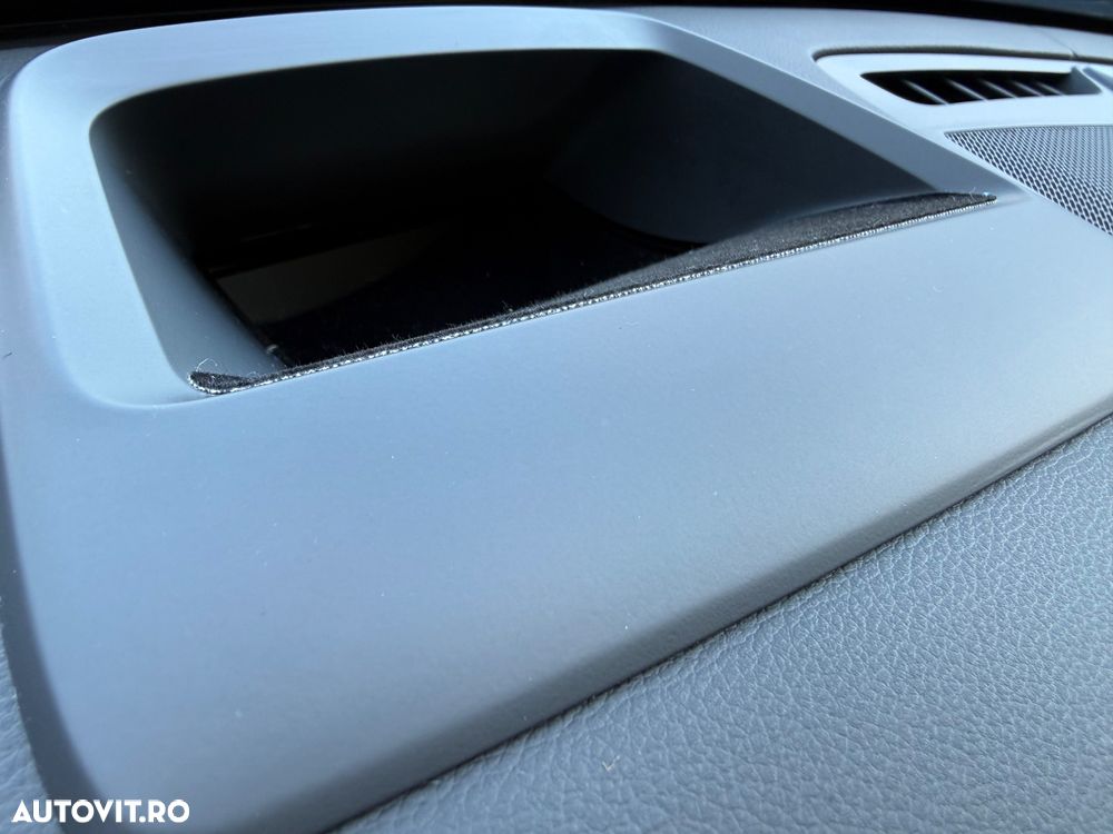 Volvo XC 90 B5 D AWD Geartronic RDesign - 34