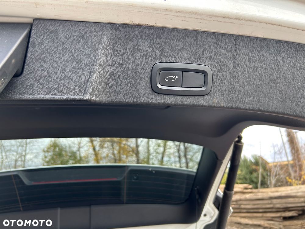 Volvo XC 40 D3 Momentum Pro - 20