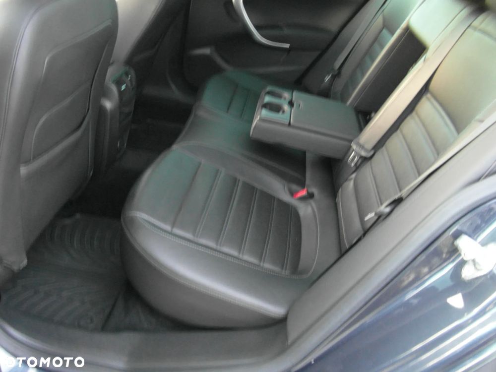 Opel Insignia 2.0 T Cosmo 4x4 - 30