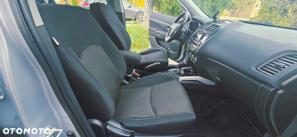 Mitsubishi ASX 2.2 DI-D 4WD Automatik Intense - 32