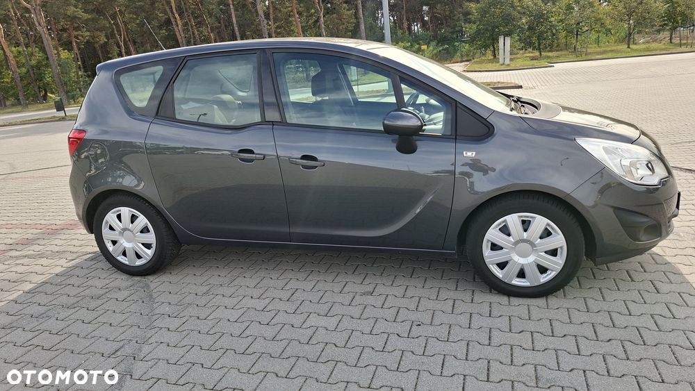 Opel Meriva - 12