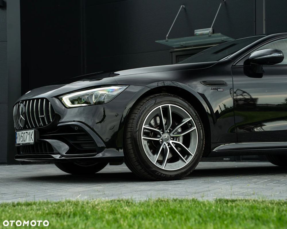 Mercedes-Benz AMG GT 43 4-Matic+ - 38