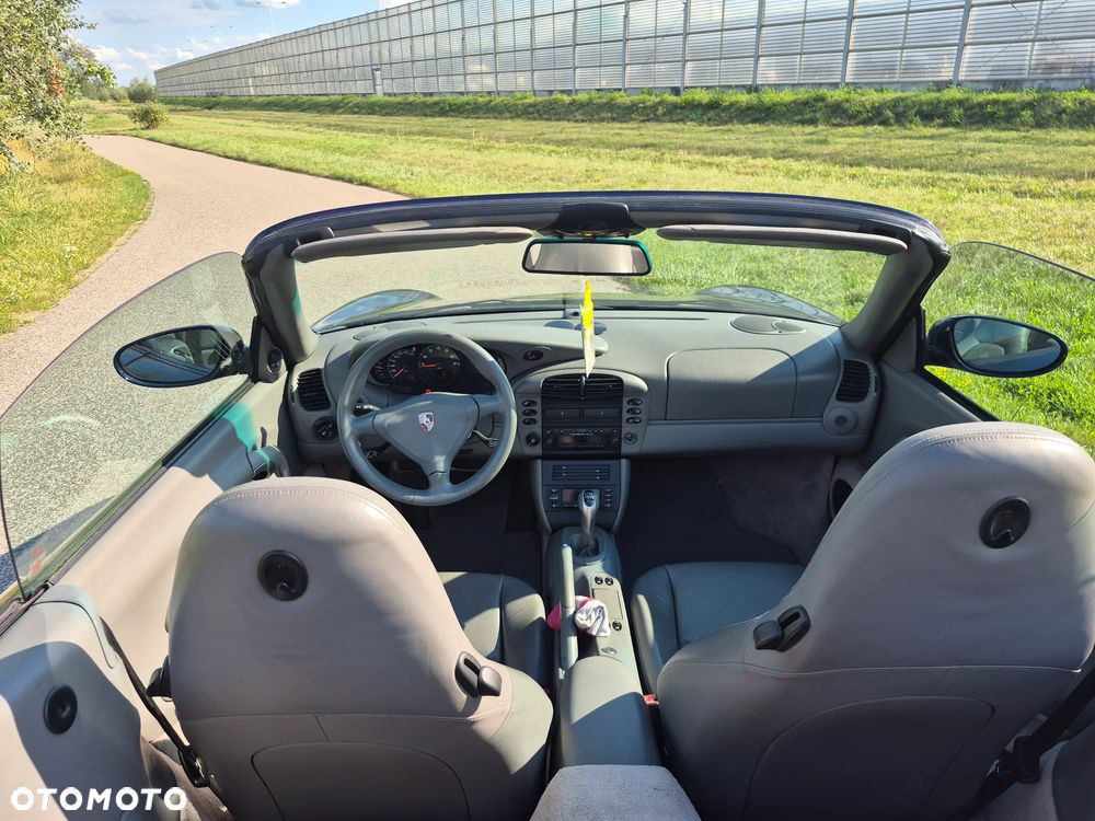 Porsche 911 Carrera - 7