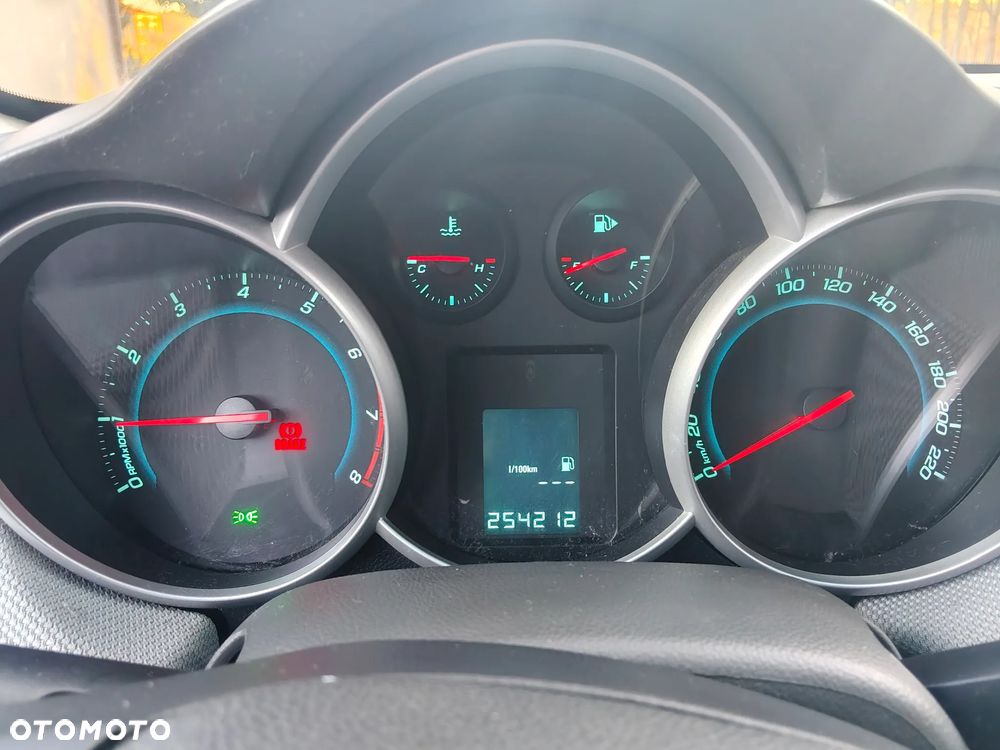 Chevrolet Cruze 1.8 LS (klm) - 17