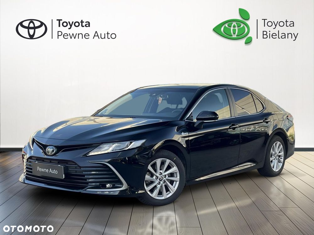 Toyota Camry - 1