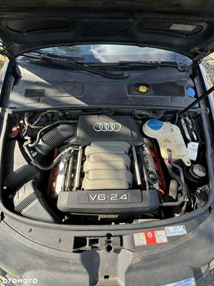 Audi A6 Limousine 2.4 Multitronic - 6