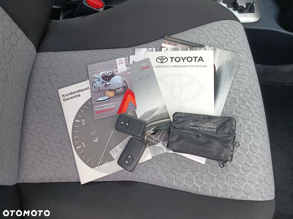 Toyota Yaris 1.33 VVT-i Multidrive S Executive - 18