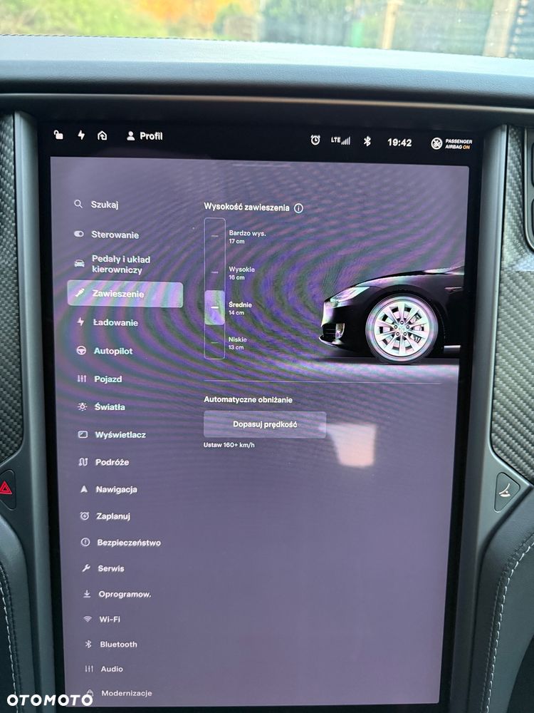 Tesla Model S Performance - 21