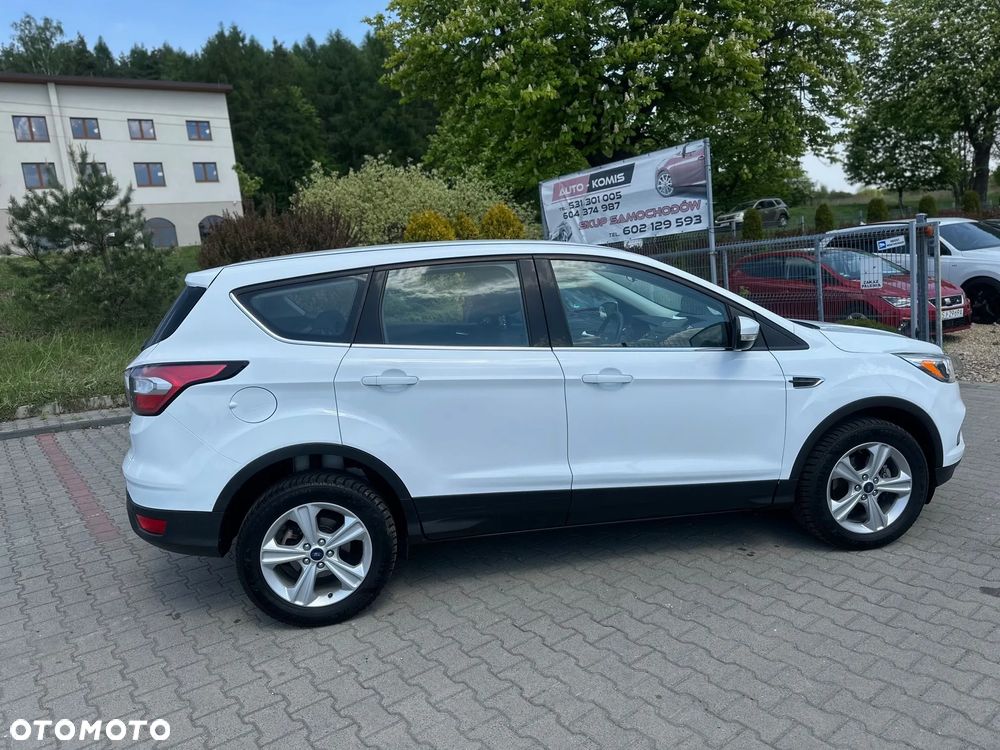 Ford Kuga 1.5 EcoBoost 2x4 Trend - 6