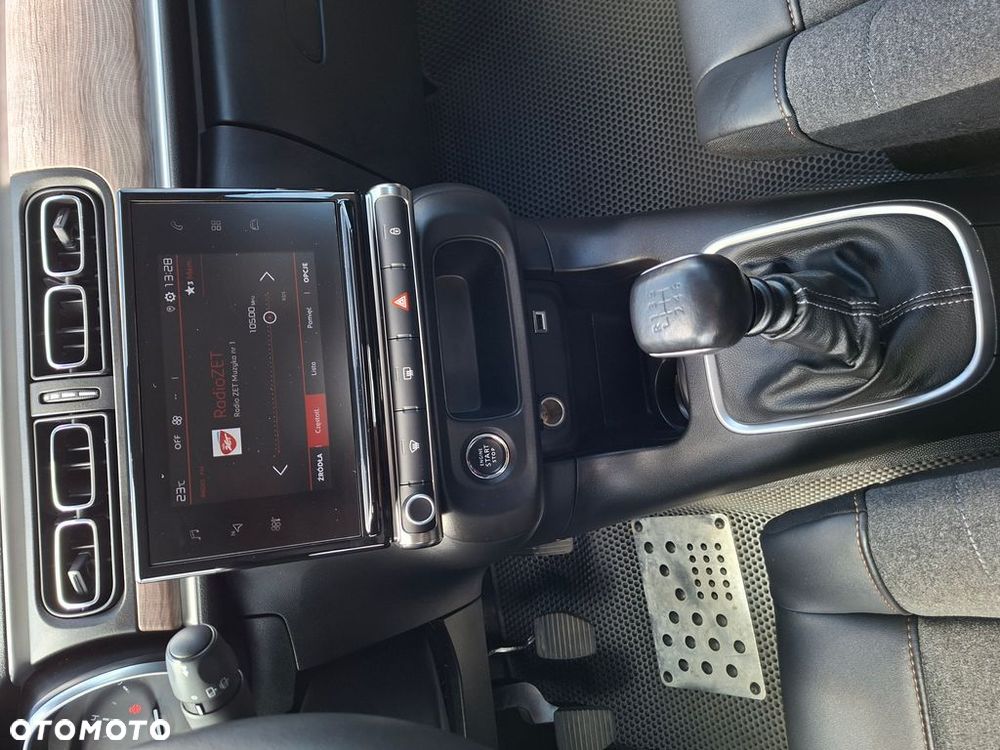Citroën C3 1.2 PureTech Shine - 28
