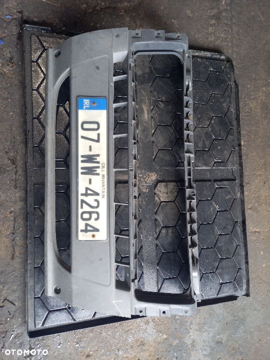 Przód zderzaka Iveco Daily