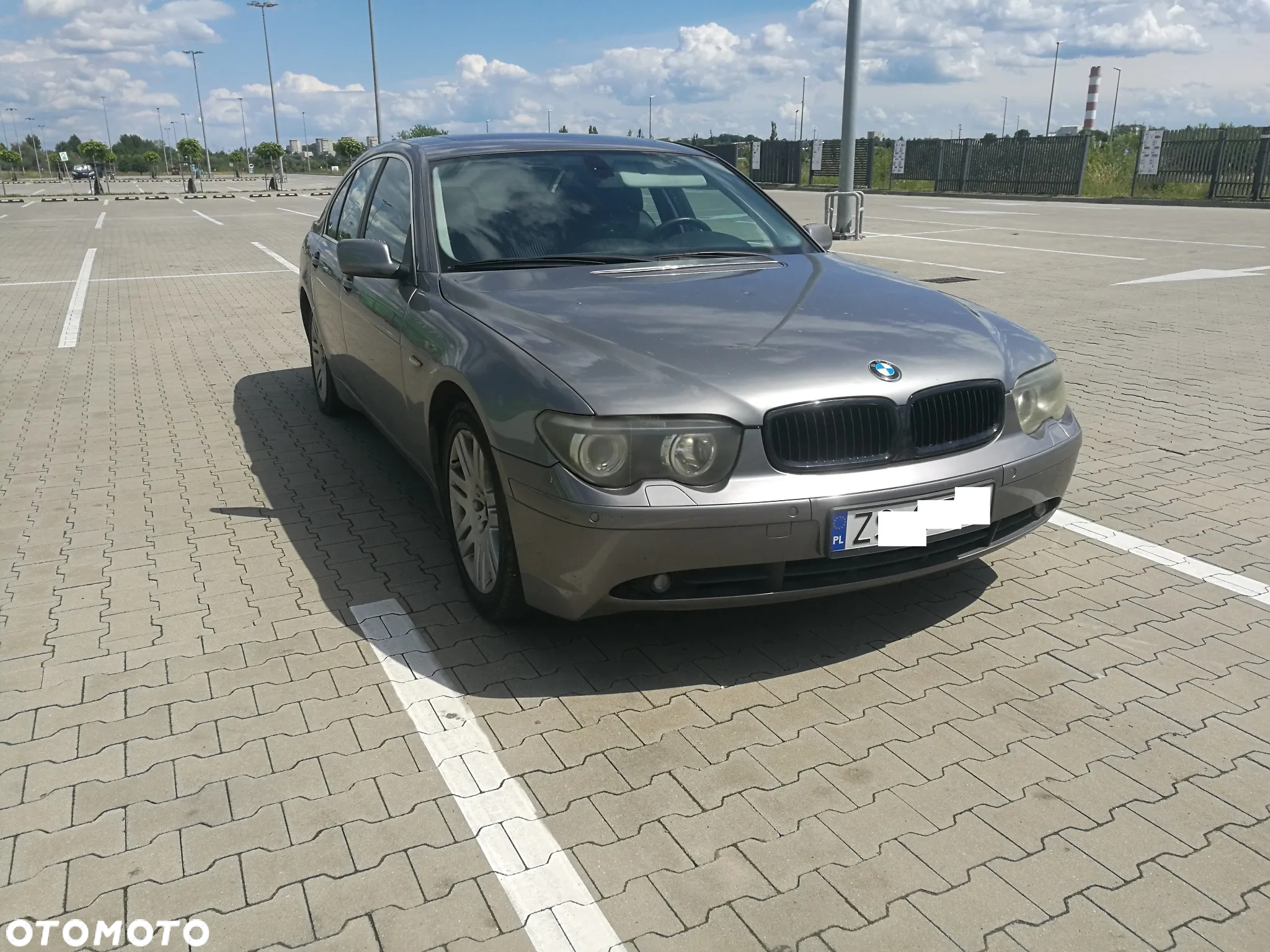 BMW Seria 7 745i - 2