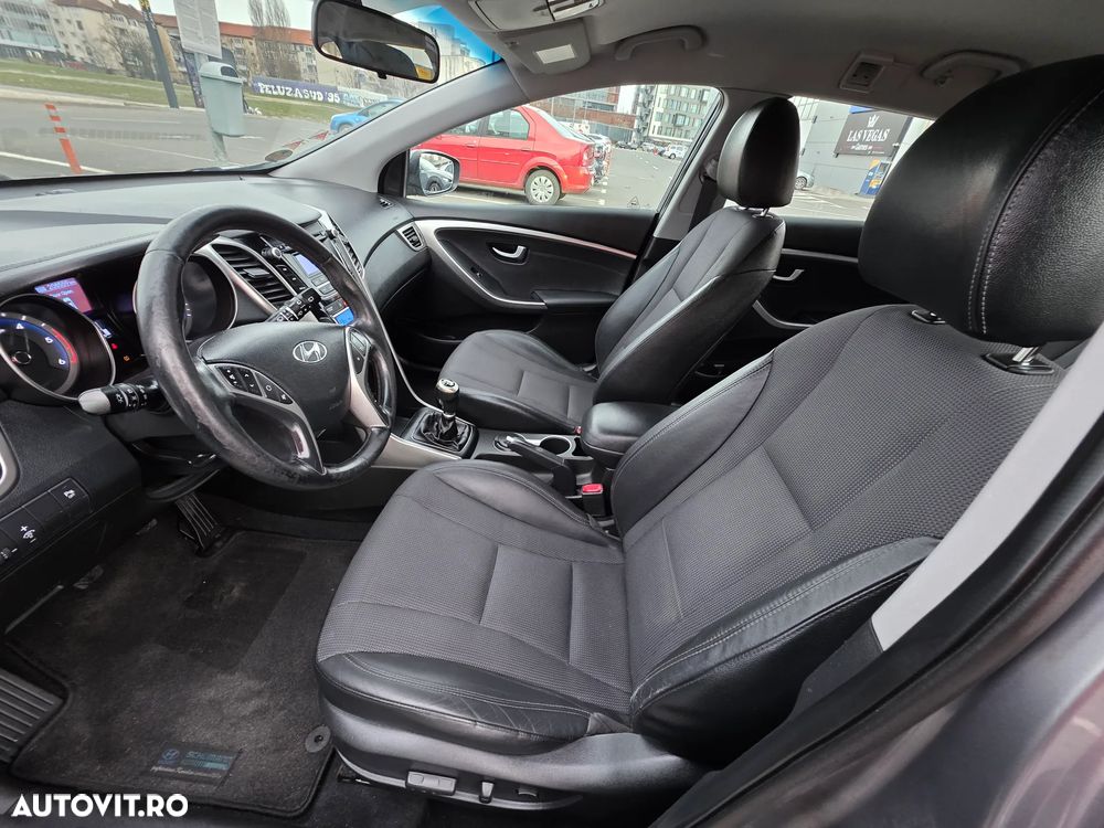 Hyundai i30 1.6 CRDI Exclusive - 6
