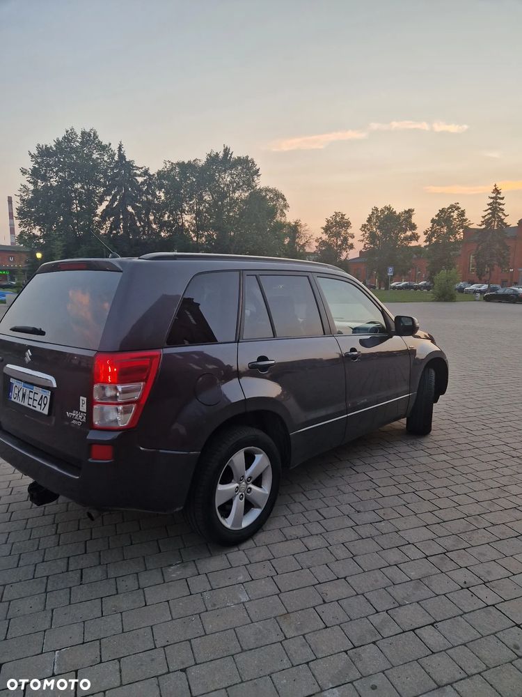 Suzuki Grand Vitara 1.9 DDiS Premium EU5 - 8