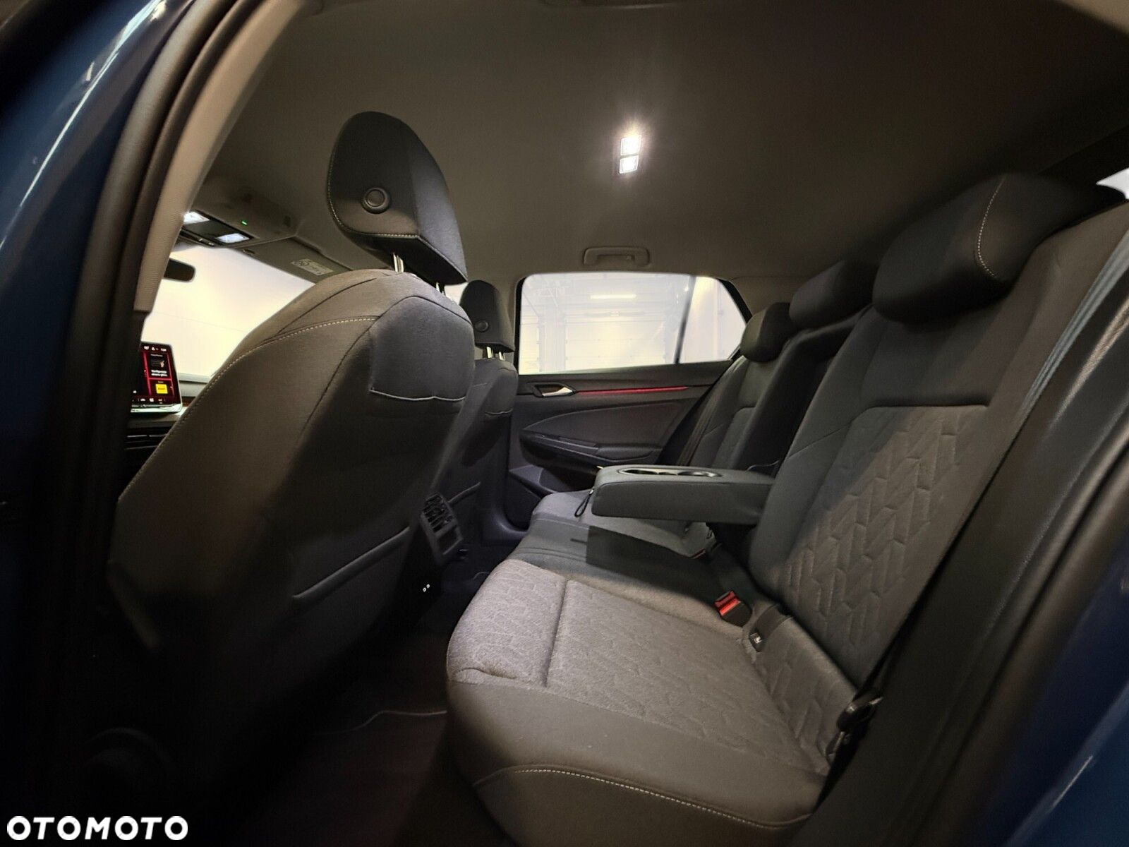 Volkswagen Golf - 23