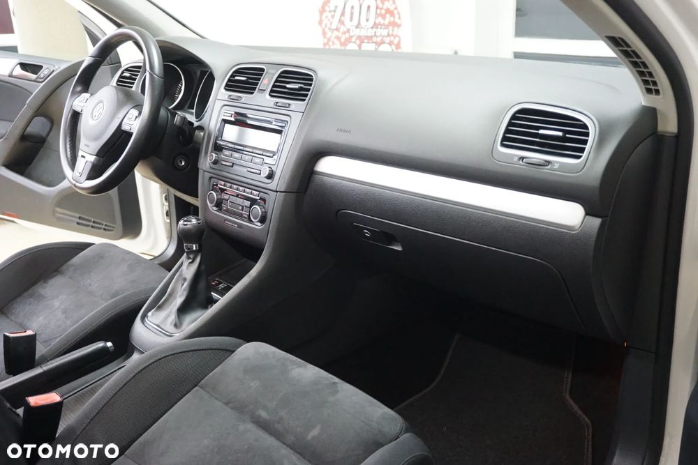 Volkswagen Golf 1.6 Highline - 23